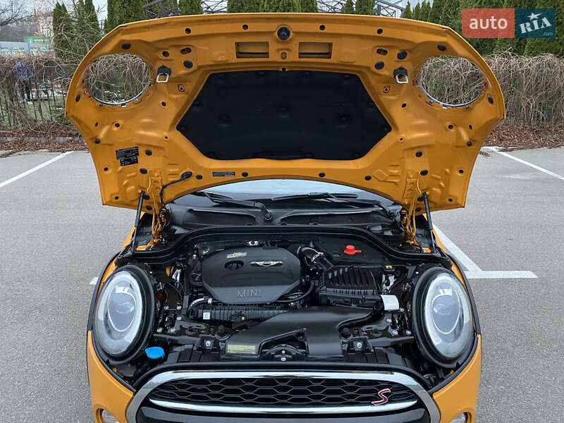 Хэтчбек MINI Cooper 2015 в Киеве