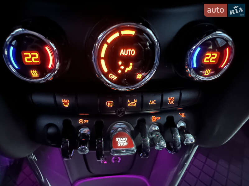 Хетчбек MINI Cooper 2015 в Києві