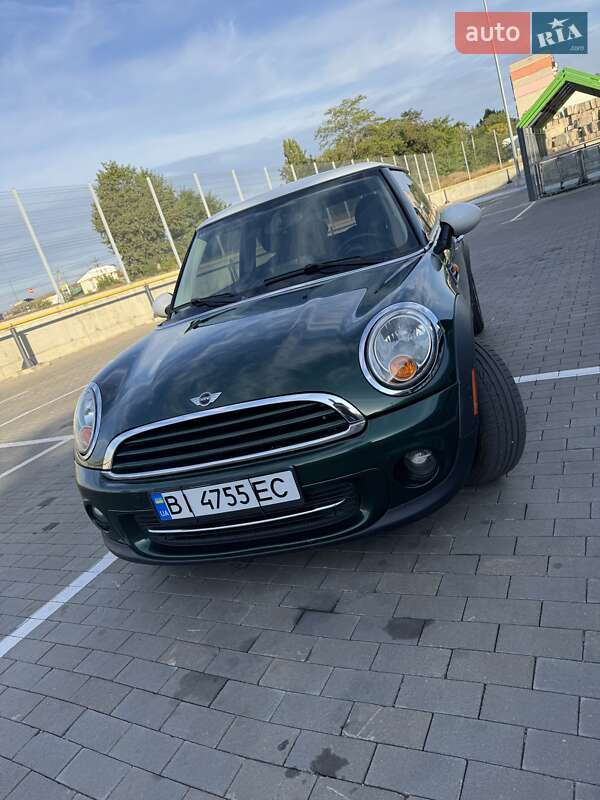 Хетчбек MINI Cooper 2012 в Первомайську