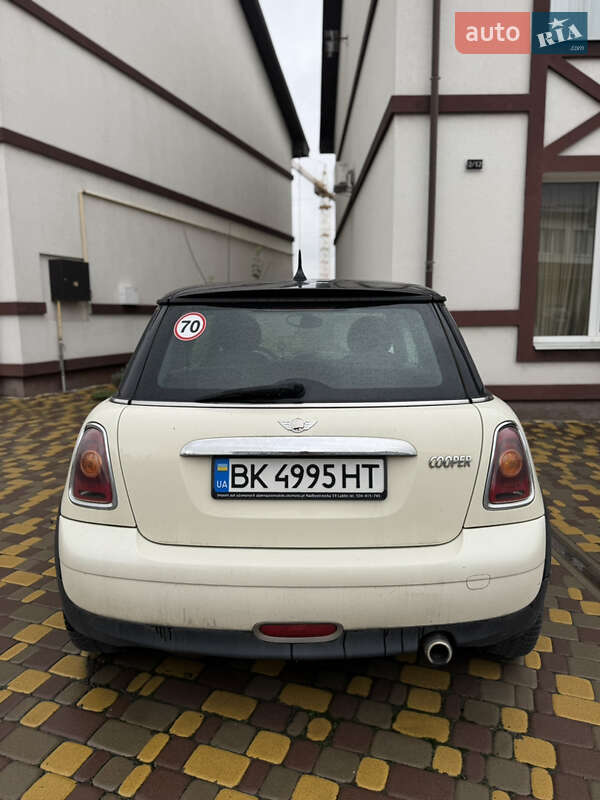 Хетчбек MINI Cooper 2008 в Софіївській Борщагівці фото 2 Хетчбек MINI Cooper 2008 в Софіївській Борщагівці