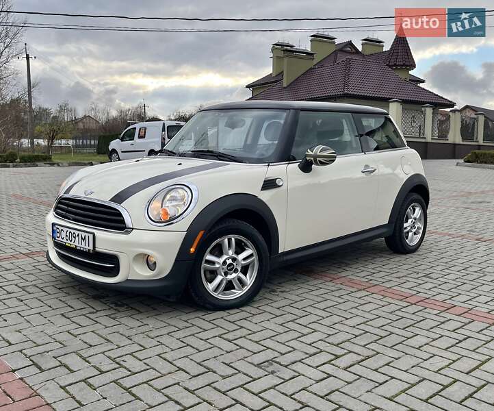 Хэтчбек MINI Cooper 2011 в Золочеве