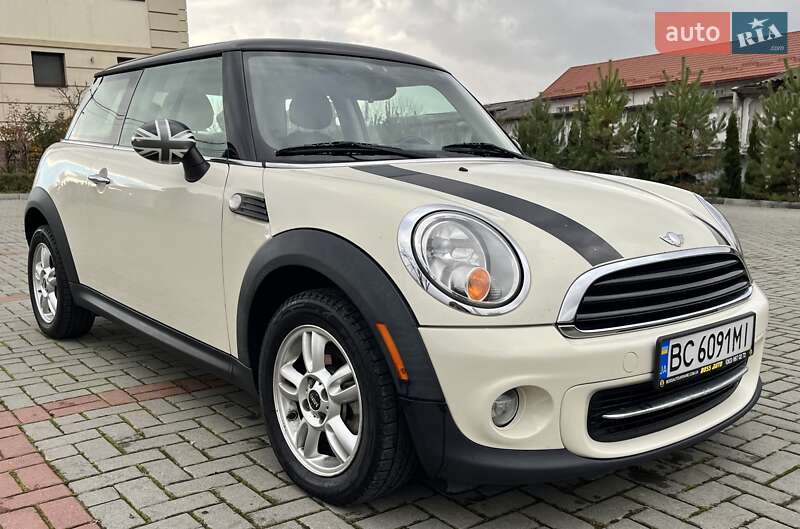 Хэтчбек MINI Cooper 2011 в Золочеве