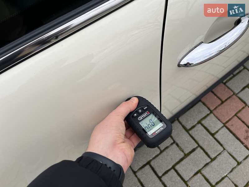 Хэтчбек MINI Cooper 2011 в Золочеве