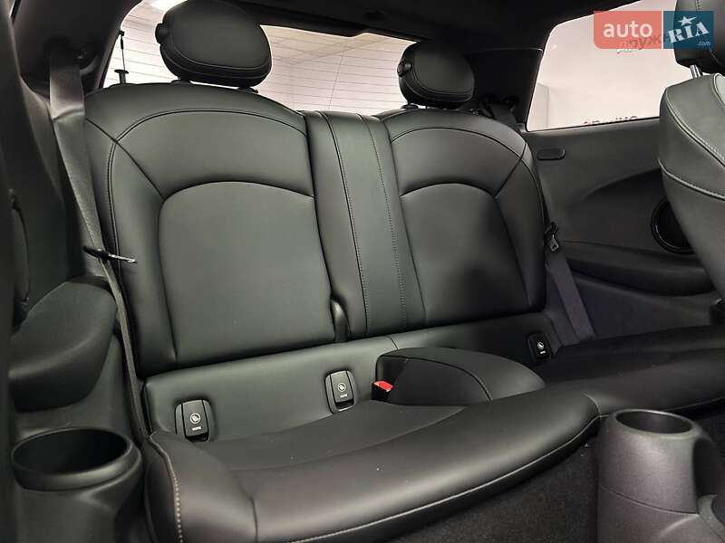 Хетчбек MINI Cooper 2018 в Києві