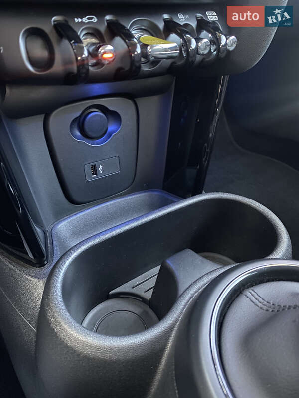 Хетчбек MINI Cooper 2021 в Києві фото 36 Хетчбек MINI Cooper 2021 в Києві