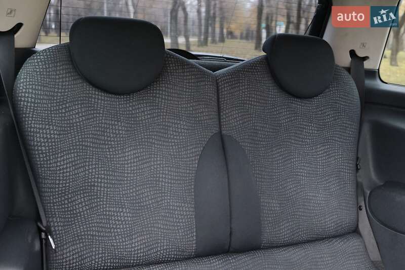 Хэтчбек MINI Cooper 2002 в Кривом Роге фото 17 Хэтчбек MINI Cooper 2002 в Кривом Роге
