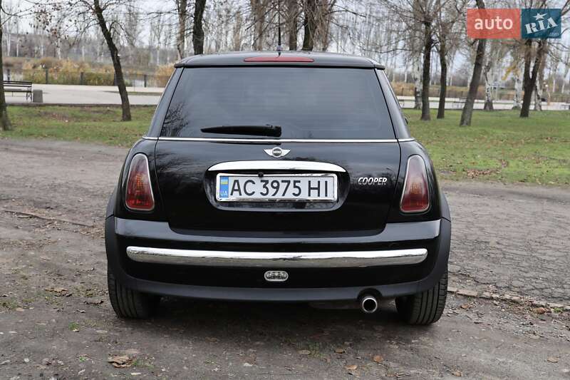 Хэтчбек MINI Cooper 2002 в Кривом Роге фото 5 Хэтчбек MINI Cooper 2002 в Кривом Роге