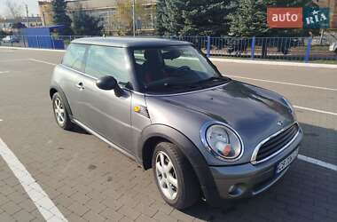 Хэтчбек MINI Cooper 2009 в Прилуках