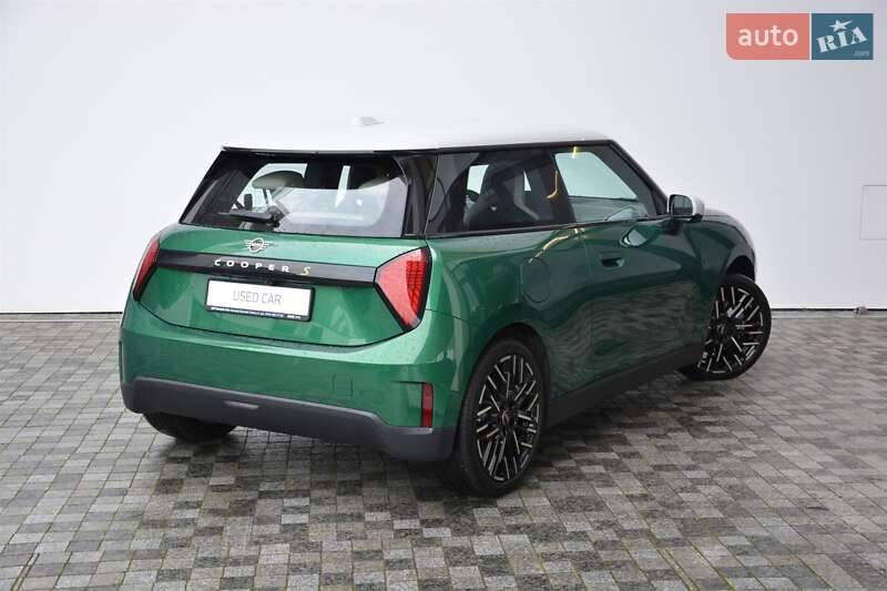 Хэтчбек MINI Cooper 2024 в Киеве фото 3 Хэтчбек MINI Cooper 2024 в Киеве
