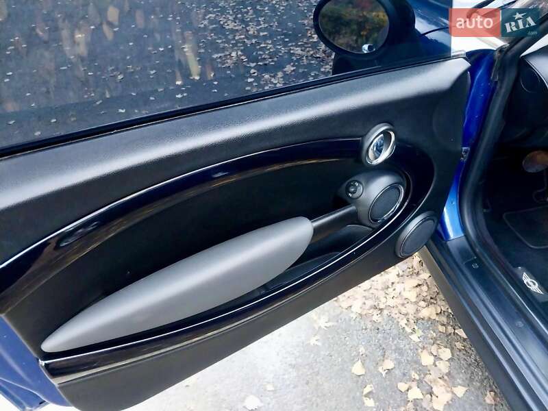 Хэтчбек MINI Cooper 2008 в Солотвине