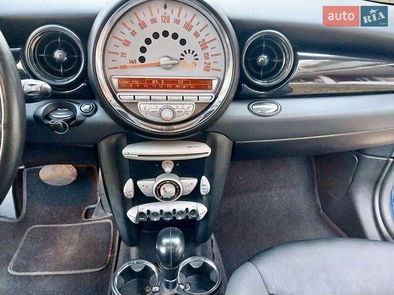 Хэтчбек MINI Cooper 2008 в Солотвине