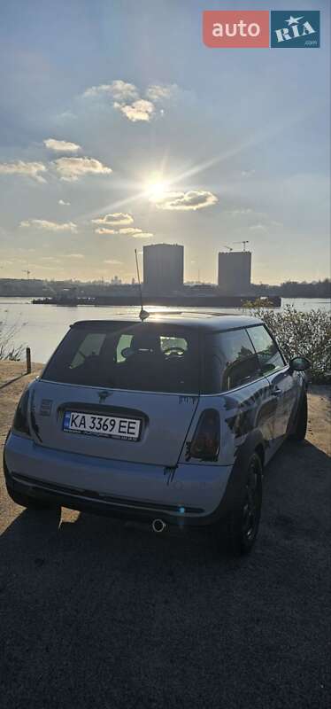 Хетчбек MINI Cooper 2006 в Києві