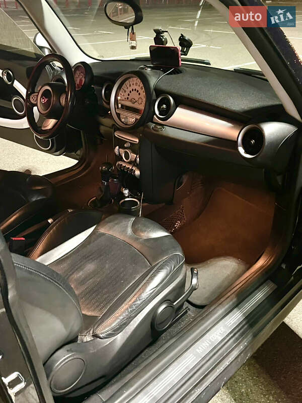 Хэтчбек MINI Cooper 2008 в Киеве