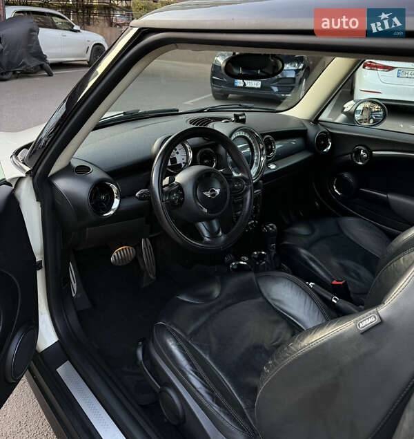 Хетчбек MINI Cooper 2013 в Одесі фото 10 Хетчбек MINI Cooper 2013 в Одесі