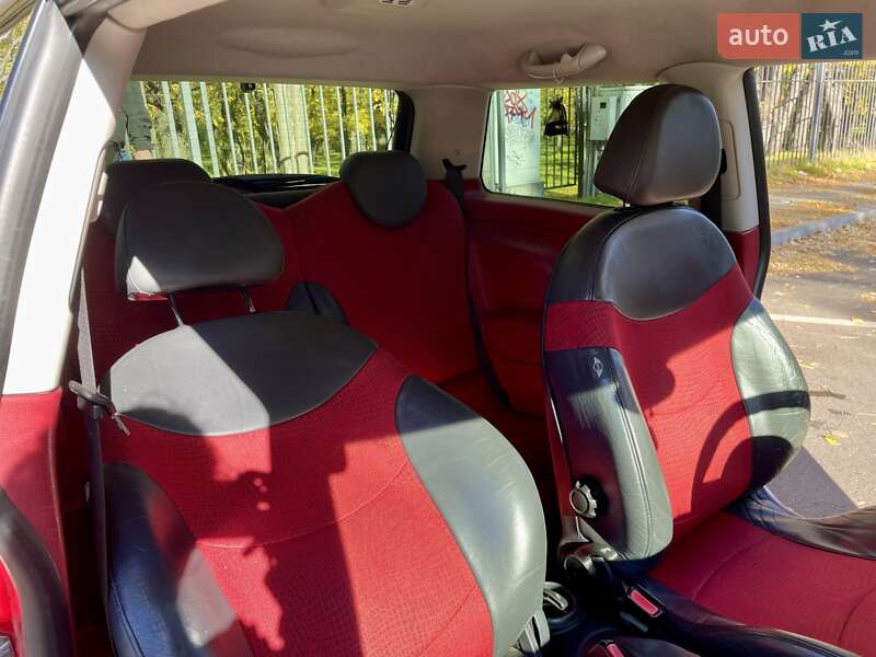 Хэтчбек MINI Cooper 2004 в Одессе