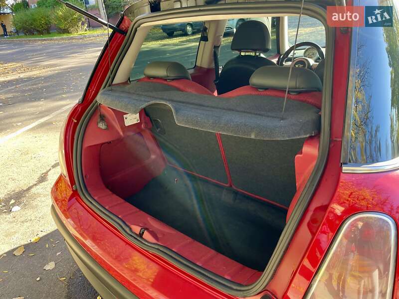 Хэтчбек MINI Cooper 2004 в Одессе