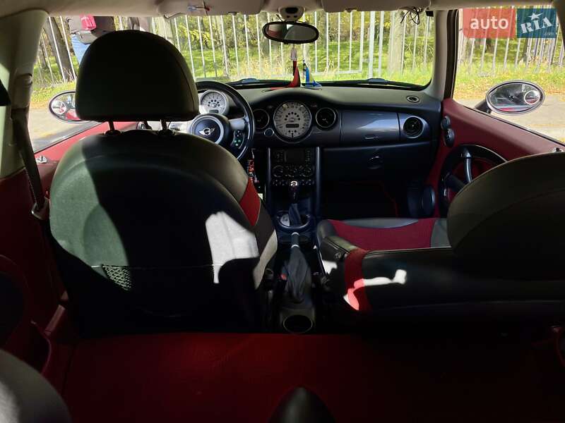 Хэтчбек MINI Cooper 2004 в Одессе