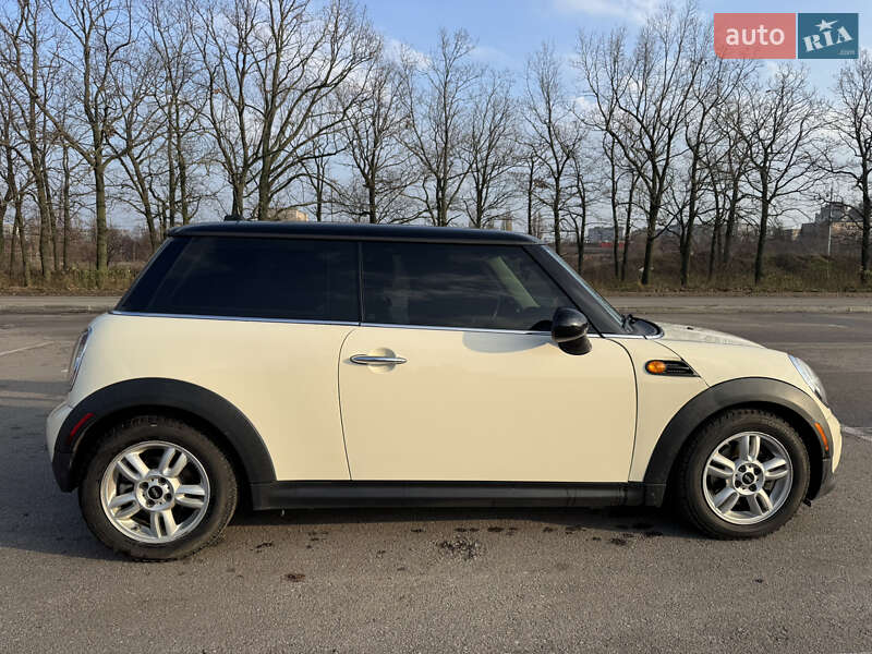 Хэтчбек MINI Cooper 2012 в Кропивницком фото 5 Хэтчбек MINI Cooper 2012 в Кропивницком