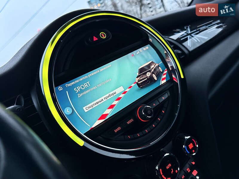 Хэтчбек MINI Cooper 2020 в Киеве