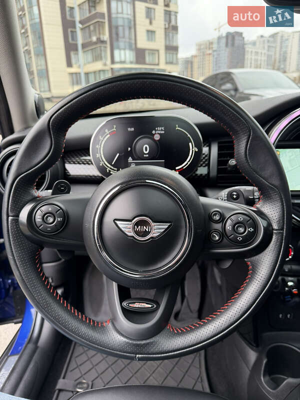 Хэтчбек MINI Cooper 2018 в Киеве фото 20 Хэтчбек MINI Cooper 2018 в Киеве