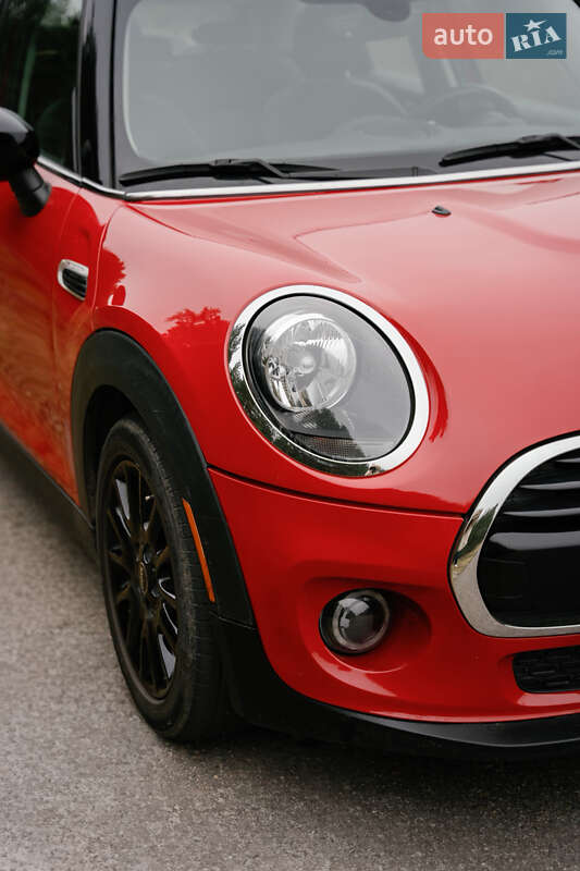 Хэтчбек MINI Cooper 2021 в Кременчуге фото 4 Хэтчбек MINI Cooper 2021 в Кременчуге