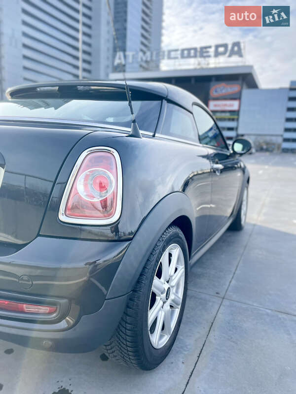 Купе MINI Cooper 2011 в Киеве фото 12 Купе MINI Cooper 2011 в Киеве