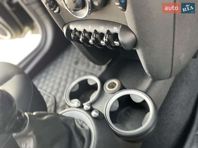 Купе MINI Cooper 2011 в Киеве фото 34 Купе MINI Cooper 2011 в Киеве