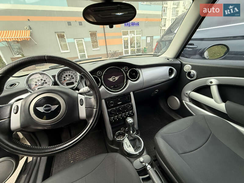 Хетчбек MINI Cooper 2006 в Дніпрі