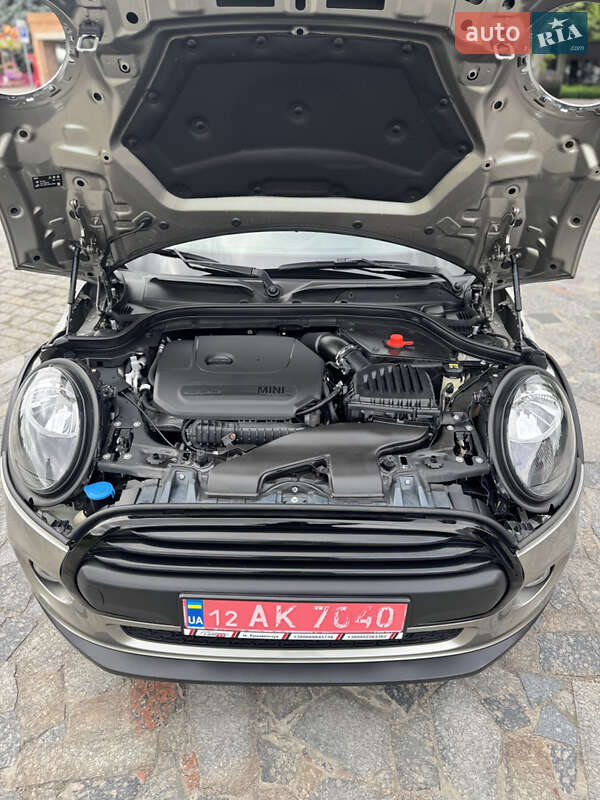 Хэтчбек MINI Cooper 2019 в Кременчуге фото 12 Хэтчбек MINI Cooper 2019 в Кременчуге
