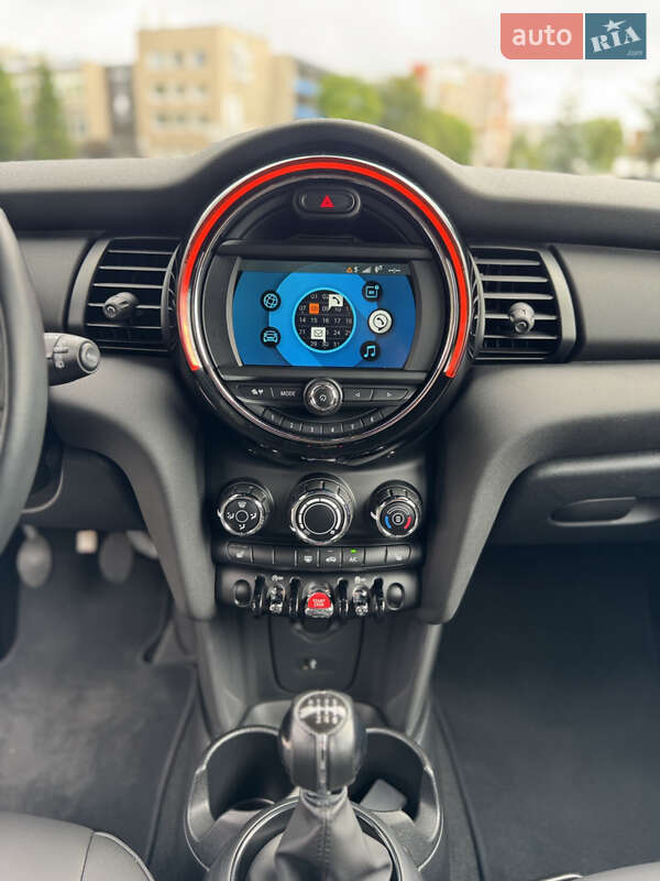 Хэтчбек MINI Cooper 2019 в Кременчуге фото 25 Хэтчбек MINI Cooper 2019 в Кременчуге