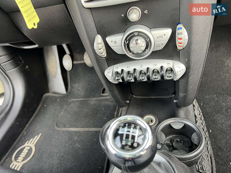 Хэтчбек MINI Cooper 2007 в Киеве