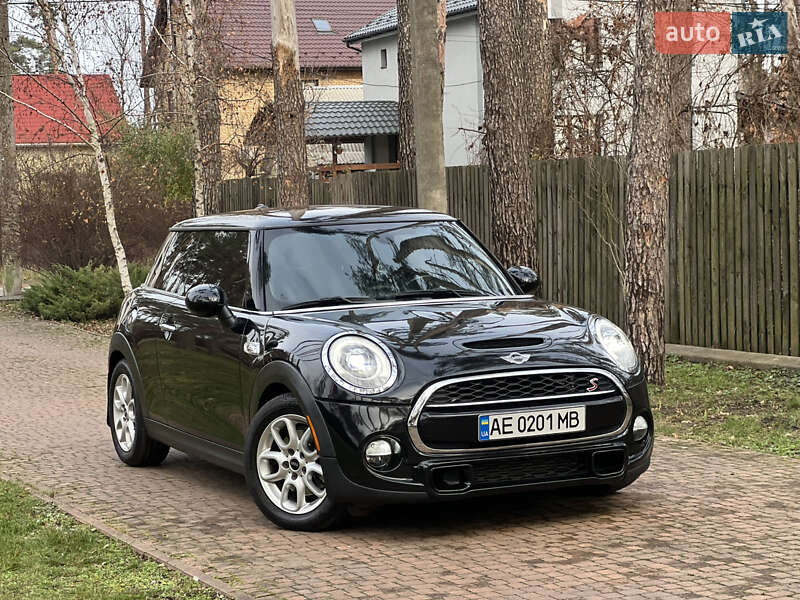 Хэтчбек MINI Cooper 2015 в Киеве