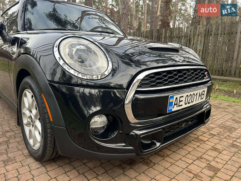 Хэтчбек MINI Cooper 2015 в Киеве