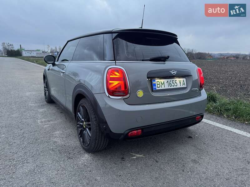 Хетчбек MINI Cooper 2021 в Ромнах