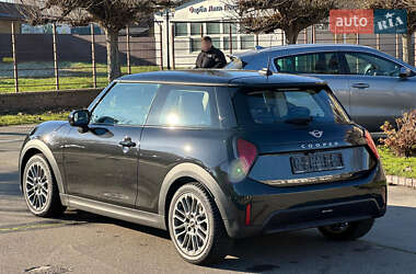 Хэтчбек MINI Cooper 2024 в Киеве