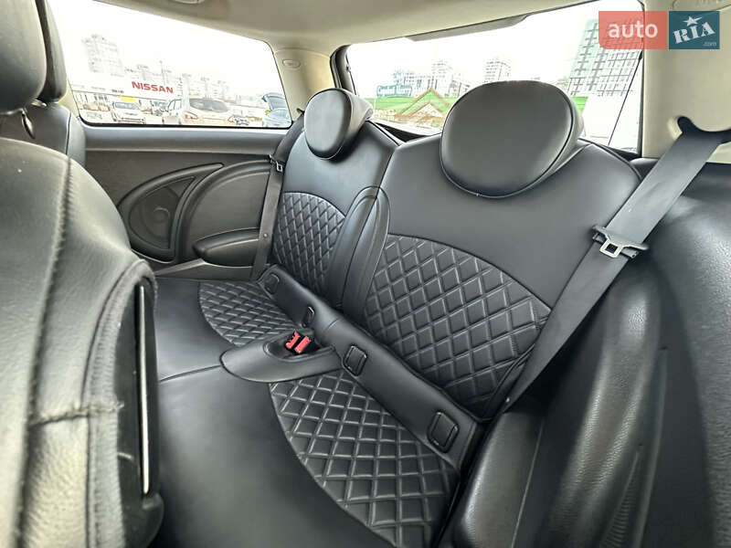 Хэтчбек MINI Cooper 2010 в Одессе