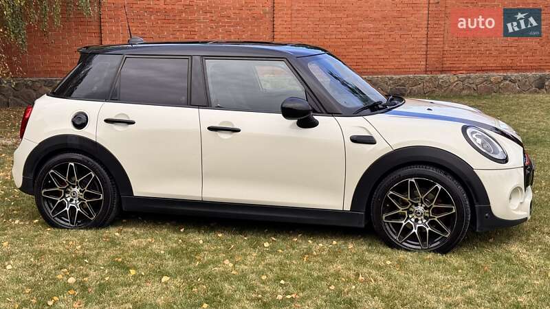 Хетчбек MINI Cooper 2016 в Дніпрі фото 2 Хетчбек MINI Cooper 2016 в Дніпрі