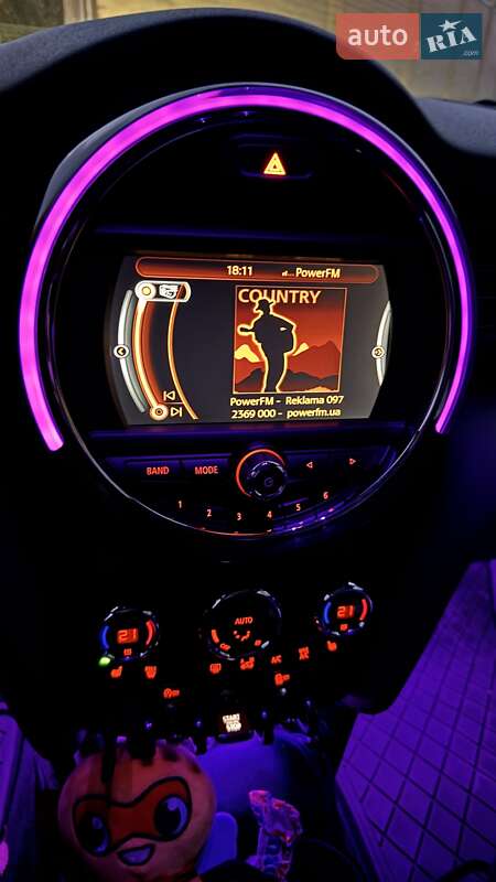 Хетчбек MINI Cooper 2016 в Дніпрі фото 28 Хетчбек MINI Cooper 2016 в Дніпрі
