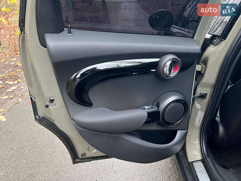 Хетчбек MINI Cooper 2019 в Києві фото 23 Хетчбек MINI Cooper 2019 в Києві