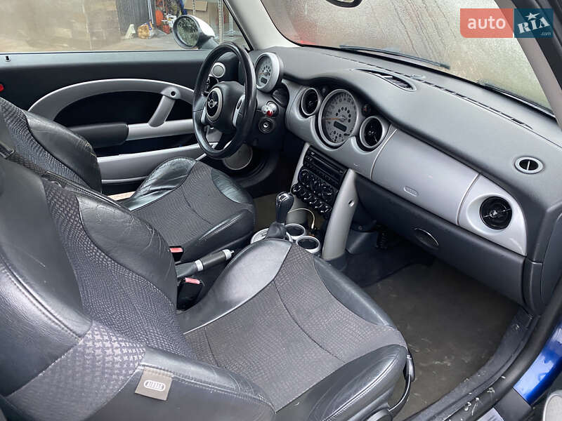 Хетчбек MINI Cooper 2003 в Києві фото 5 Хетчбек MINI Cooper 2003 в Києві