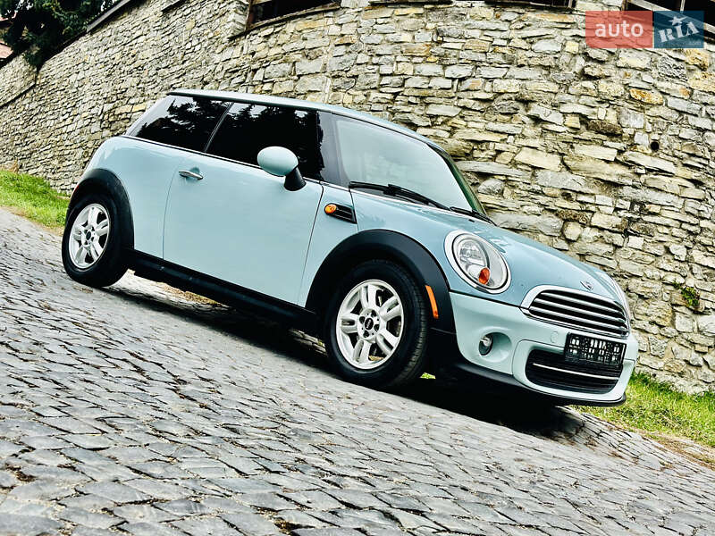 Хэтчбек MINI Cooper 2013 в Каменец-Подольском