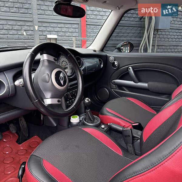 Хетчбек MINI Cooper 2003 в Житомирі