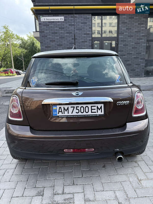 Хэтчбек MINI Cooper 2011 в Житомире фото 7 Хэтчбек MINI Cooper 2011 в Житомире