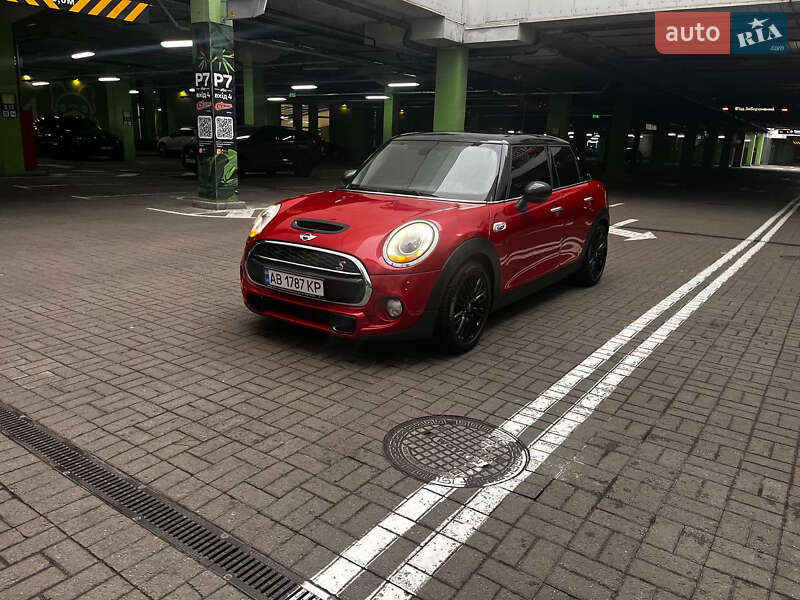 Хэтчбек MINI Cooper 2016 в Киеве фото 5 Хэтчбек MINI Cooper 2016 в Киеве