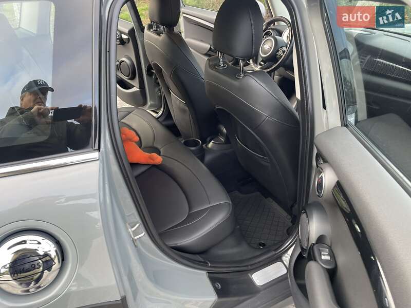 Хетчбек MINI Cooper 2018 в Дніпрі фото 17 Хетчбек MINI Cooper 2018 в Дніпрі