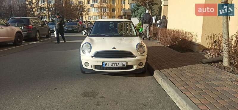 Хетчбек MINI Cooper 2008 в Софіївській Борщагівці фото 2 Хетчбек MINI Cooper 2008 в Софіївській Борщагівці