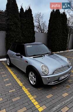 Хэтчбек MINI Cooper 2004 в Буче