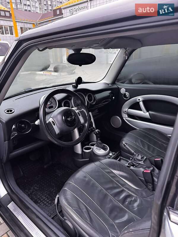 Хэтчбек MINI Cooper 2004 в Буче