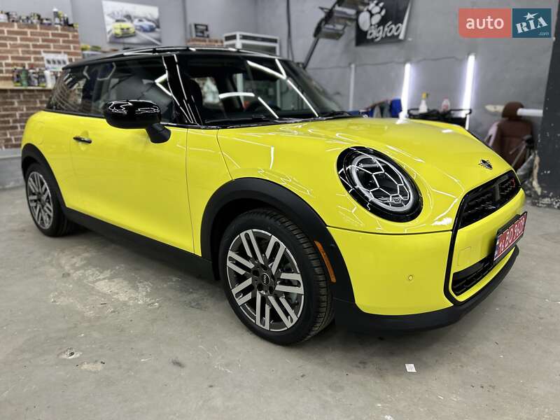Хэтчбек MINI Cooper 2024 в Львове фото Хэтчбек MINI Cooper 2024 в Львове