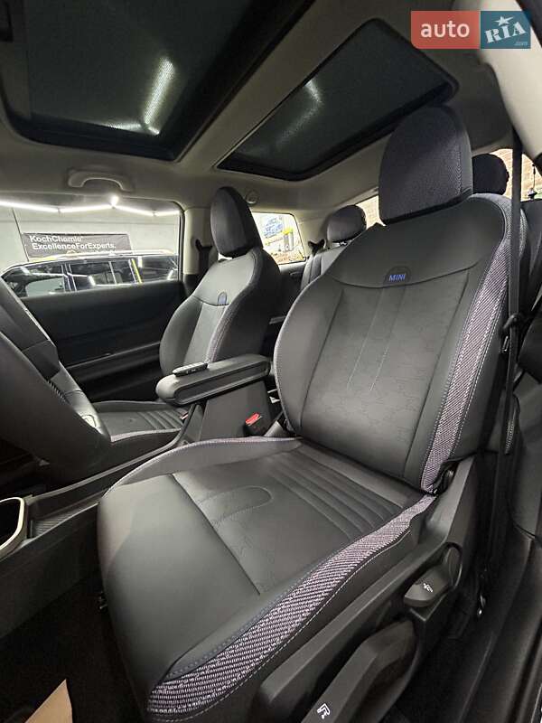 Хэтчбек MINI Cooper 2024 в Львове фото 29 Хэтчбек MINI Cooper 2024 в Львове